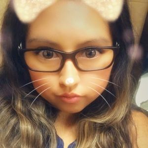 Meet your Posher, Karla